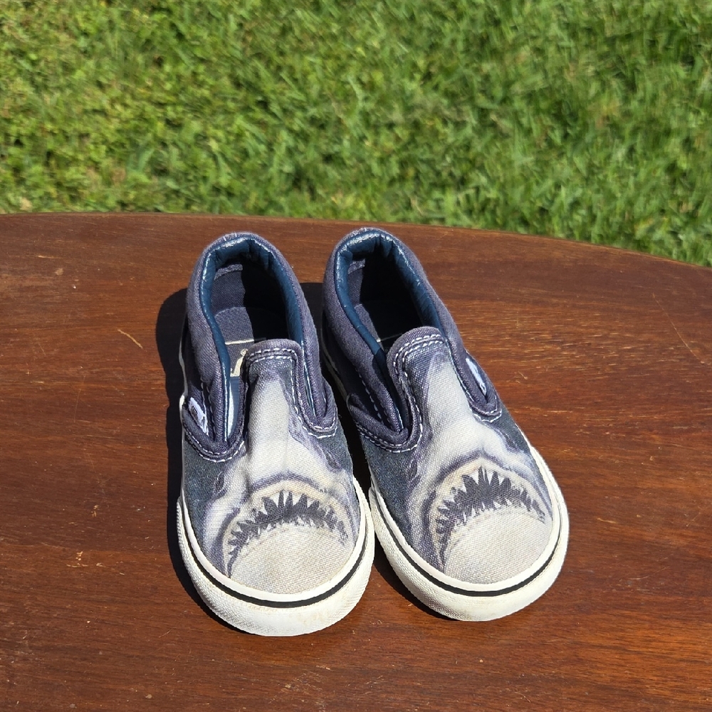 Vans Shark Slip Ons Toddler Sz 6